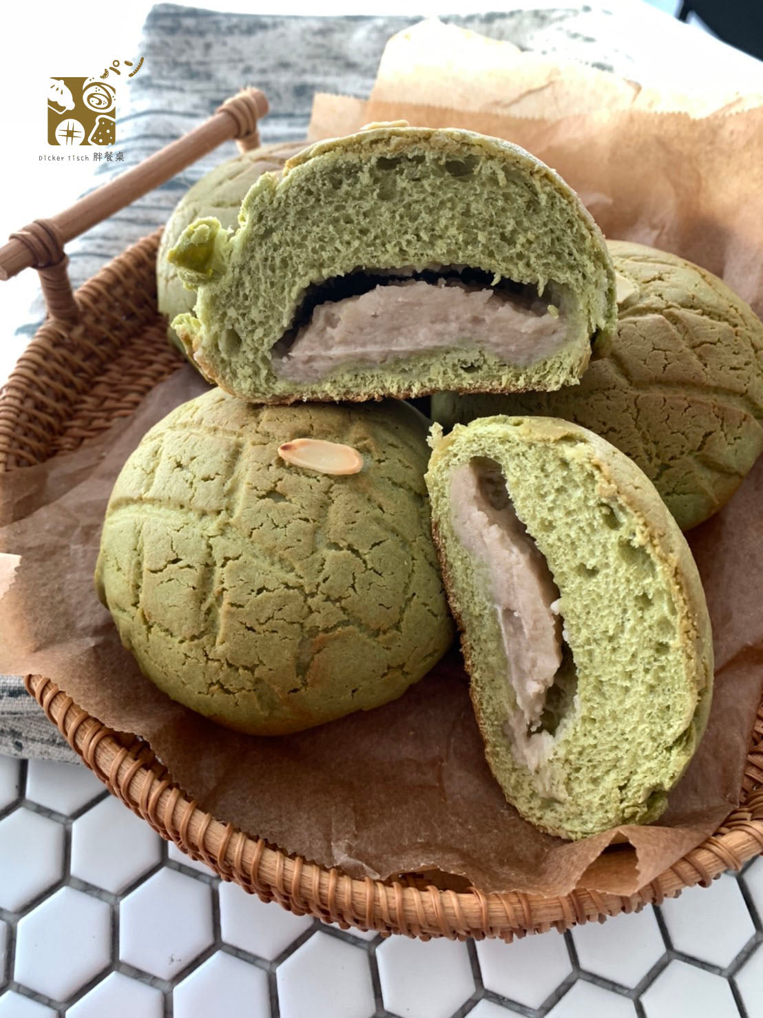 菠蘿系列 Melonpan series 大包裝一組6顆 (1 Big Packung mit 6 Stk) 可選擇店內自取 Instore Pickup/貨運宅配 UPS Express